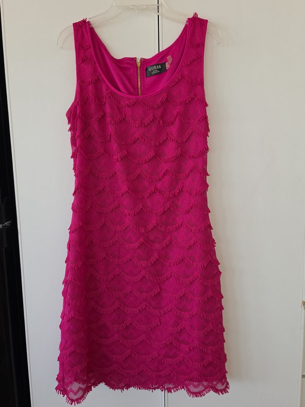Guess Fuchsia Pink Scalloped Fringe Mini Dress Sleeveless Party Size 10